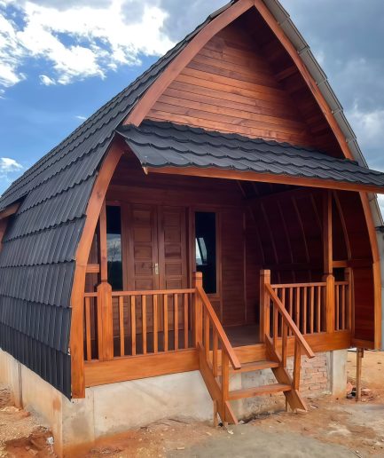 Rumah Lumbung Kayu Jati RK-LMB002