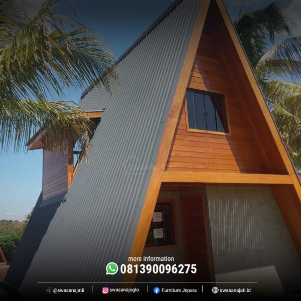 Rumah Kayu Segitiga 2 Lantai – Dimensi 5×8 Meter